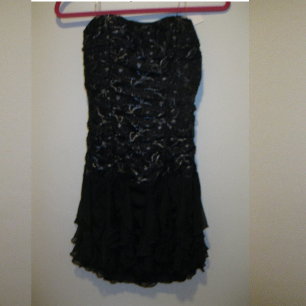 Juniors Strapless Dress